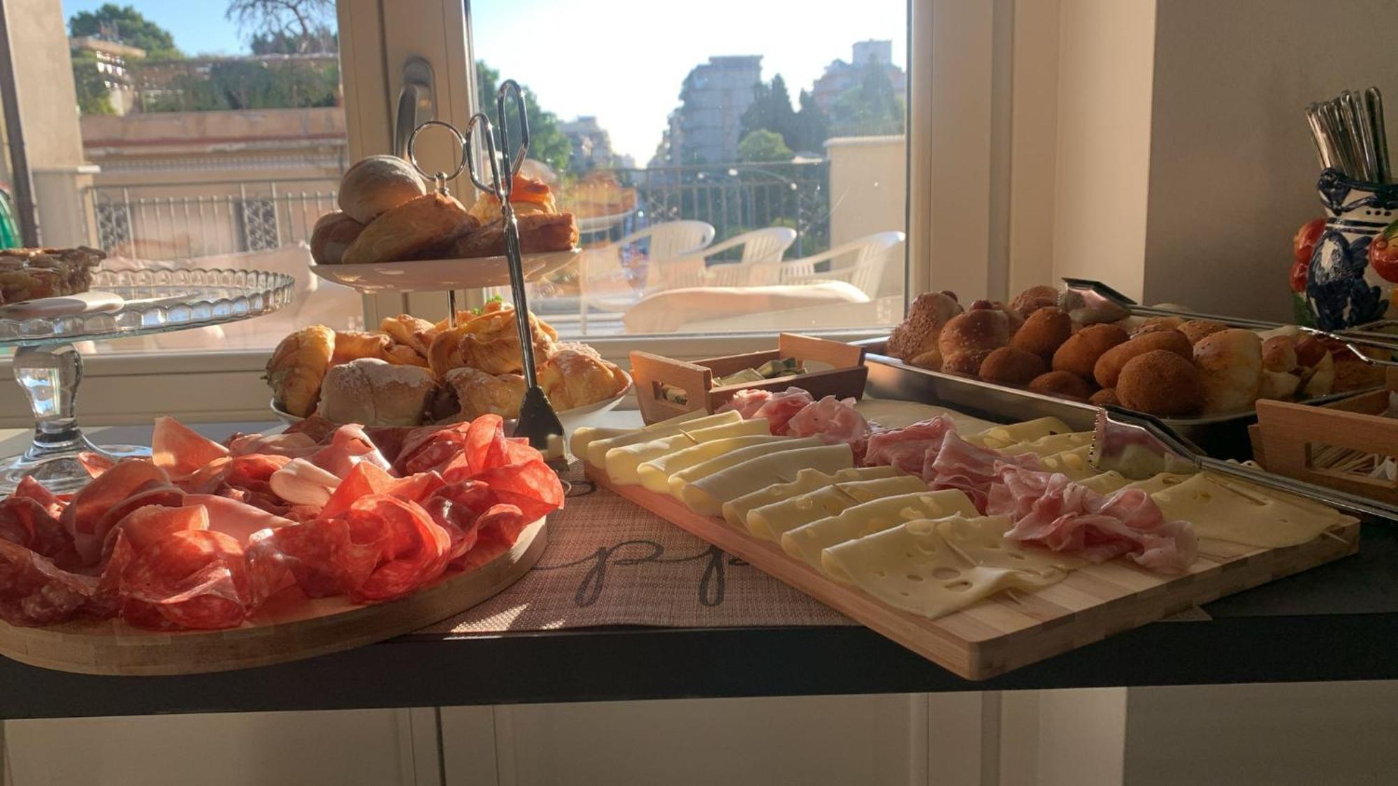 La Terrazza Su Dante Rooms 巴勒莫 外观 照片